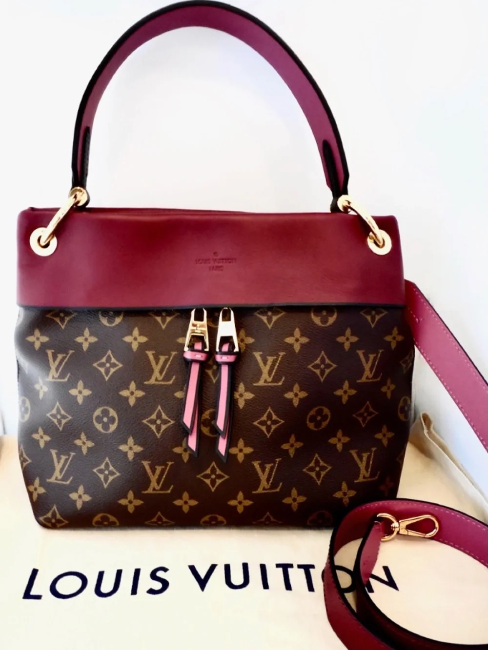 Save $800! Louis Vuitton MONOGRAM TUILERIES BESACE ROSE BRUYERE Shoulder Bag